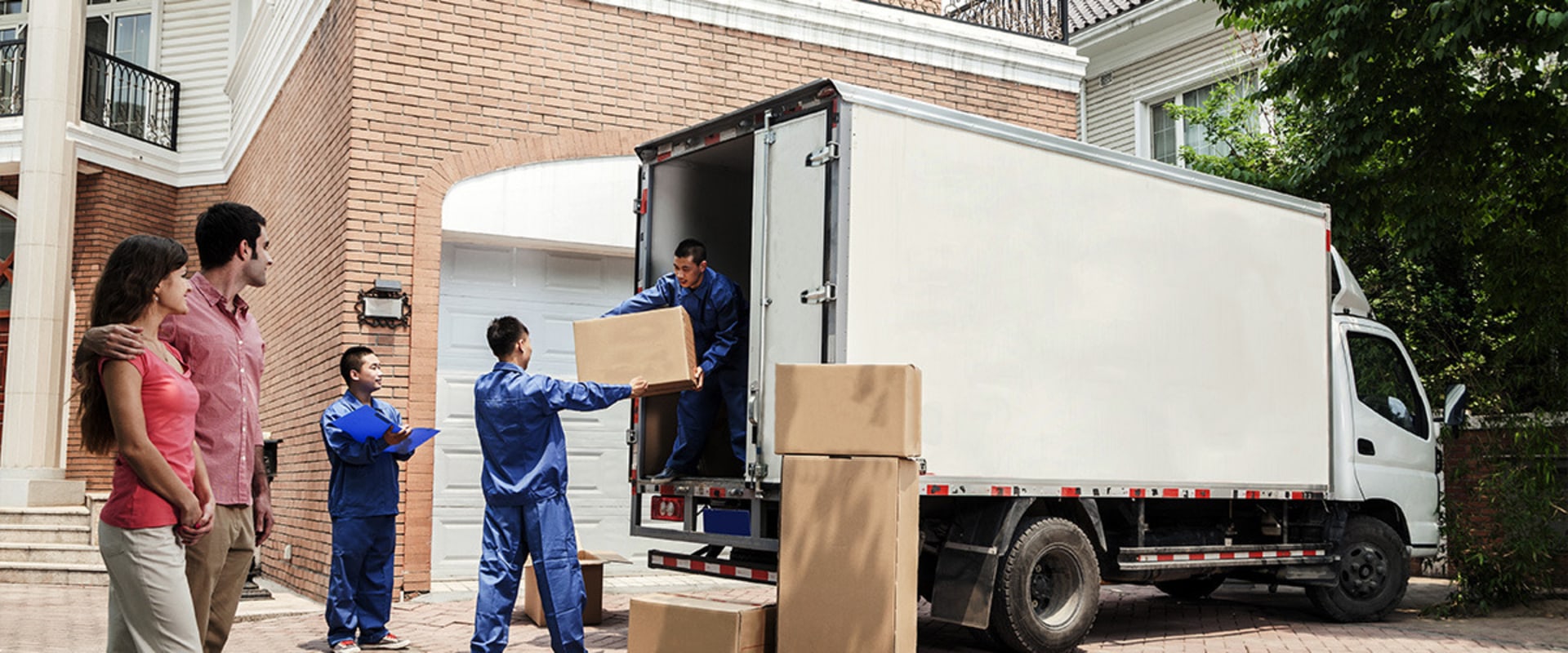 Hiring Movers for Loading and Unloading: Affordable and Budget-Friendly Solutions