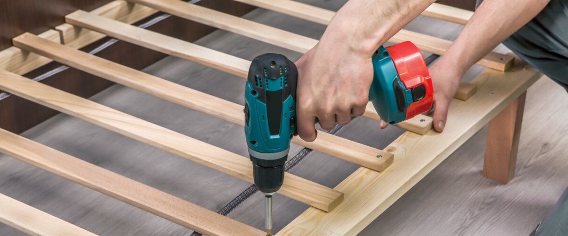 Disassembling and Reassembling Furniture Yourself: A Budget-Friendly Solution for Your Move